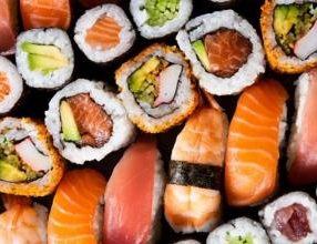 variedad de sushi