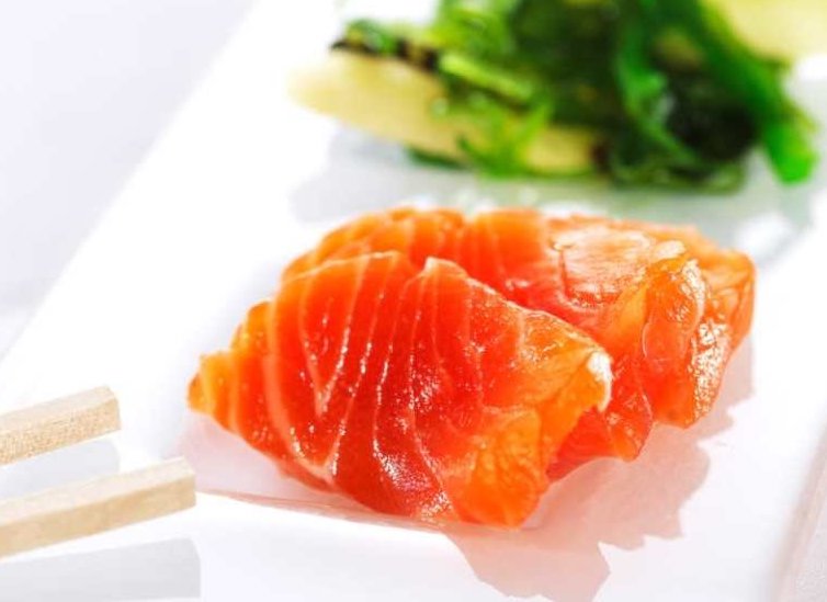 sashimi de salmón