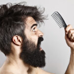 Hombre con caída del cabello